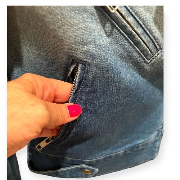FATE by LFD Denim Jacket Blue Medium Wash Long Zipper Pocket Ombre Jean Jacket S - Picture 9 of 15
